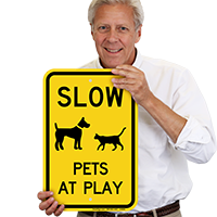 Slow Pets At Play Sign