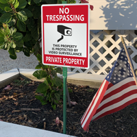 No trespassing sign for the the front of the house