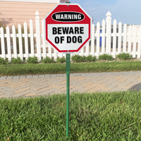 Beware of dog warning sign for lawn