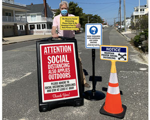 Social Distancing Signs for Outside