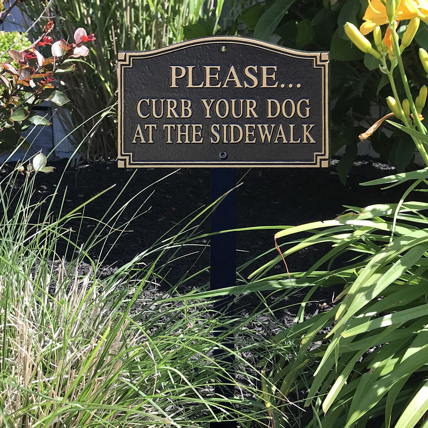 curb-your-dog-statement-lawn-plaque-signs