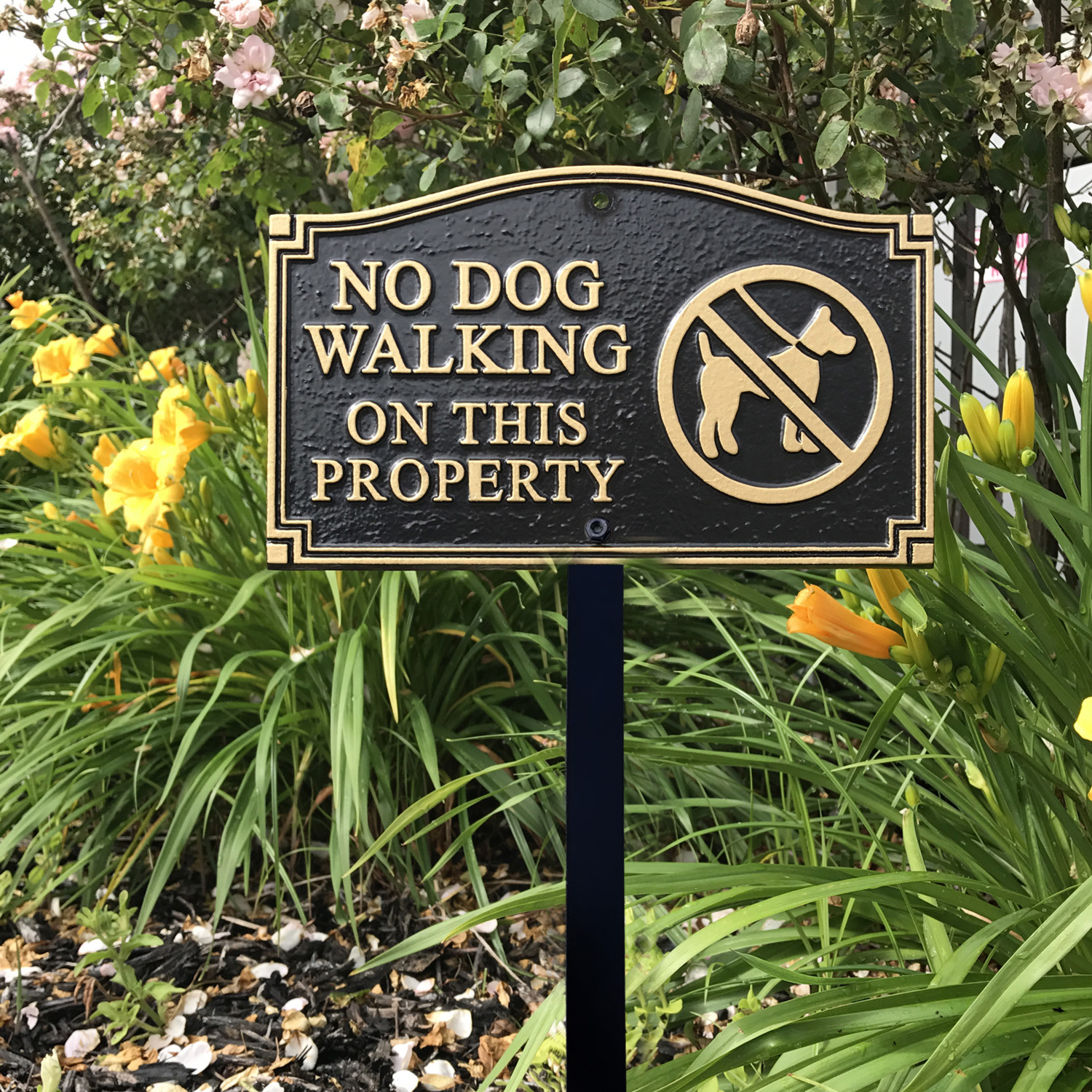 No Dog Walking Statement Lawn Plaque Signs