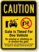 Automatic Gate Timed For One Vehicle Sign