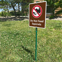 Squirrel deterrent sign