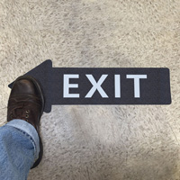 thin arrow floor sign